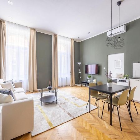Charming & Cozy Central Elizabeth Apartment بودابست المظهر الخارجي الصورة
